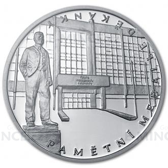 Commemorative Medal of Dean - 15 Years of FaME of TBU in Zlin 2010 - Proof
Click to view the picture detail.
