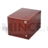 Mnzbox-Kabinett fr 10 Standard-Mnzboxen, mahagonifarben (Obr. 1)